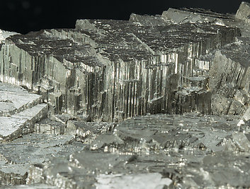Arsenopyrite with Calcite. 