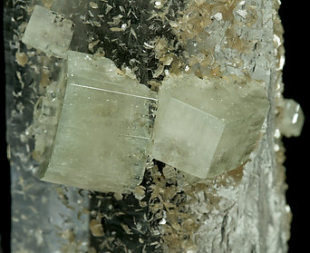 Quartz with Fluorapatite, Muscovite and Ferberite. 