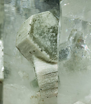 Quartz with Fluorapatite and Chlorite. 