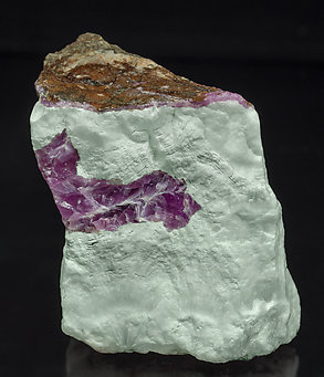 Calcita cobaltfera en Calcita con inclusiones de Aurichalcita (variedad zeiringita). Vista lateral