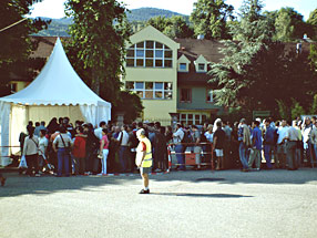 Sainte Marie 2007 - The queue to pick up the dealer's passes