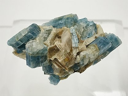 Fluorapatite on Quartz. 