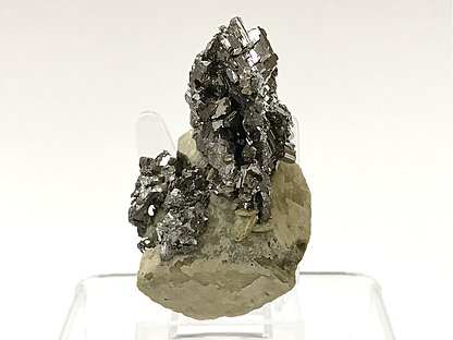 Arsenopyrite on Siderite. Front