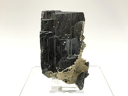 Ferberite with Siderite and Pyrite. 