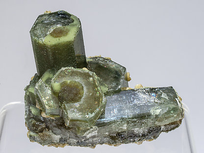 Fluorapatite with Siderite and Chlorite.