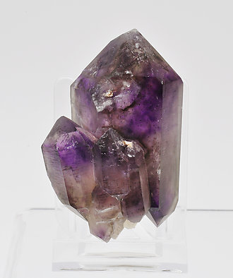 Quartz (variety amethyst and scepter).