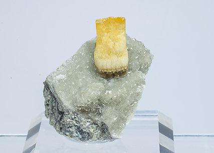 Baryte with Calcite.