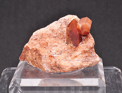 Quartz (variety jacinto de compostela). 