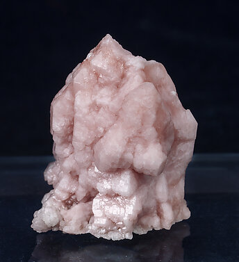 Quartz (variety rose quartz).