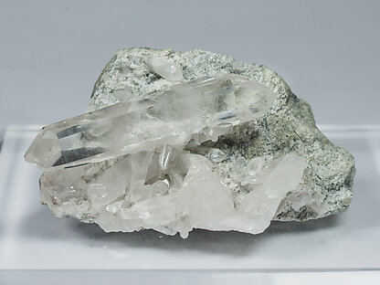 Quartz (doubly terminated). 