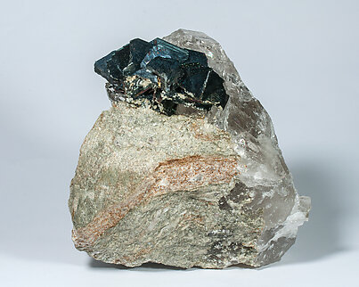 Hematite with Quartz.