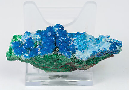 Shattuckite with Quartz, Malachite and Chrysocolla. 