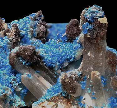 Veszelyite on Quartz. Detail / Photo: Joaquim Calln