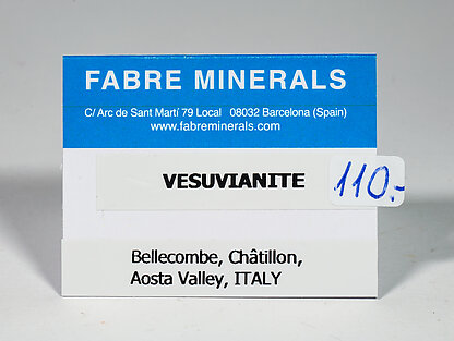 Vesuvianite on Garnet (Group)