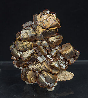Vanadinite (variety arsenic-bearing vanadinite). 