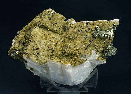 Chalcopyrite with Dolomite and Calcite. 