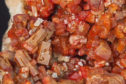 Vanadinite with Quartz and manganese oxides. 