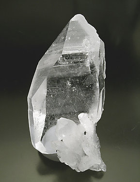 Doubly terminated Quartz.