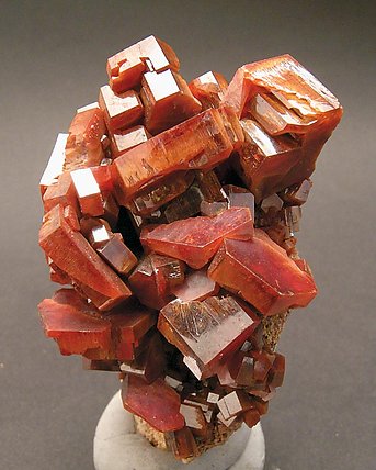 Vanadinite. Side