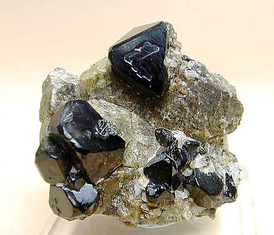 Spinel with Forsterite. 