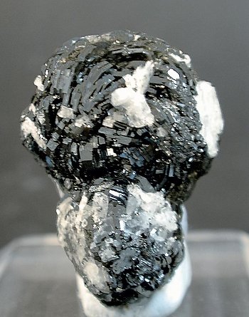 Ilmenita.