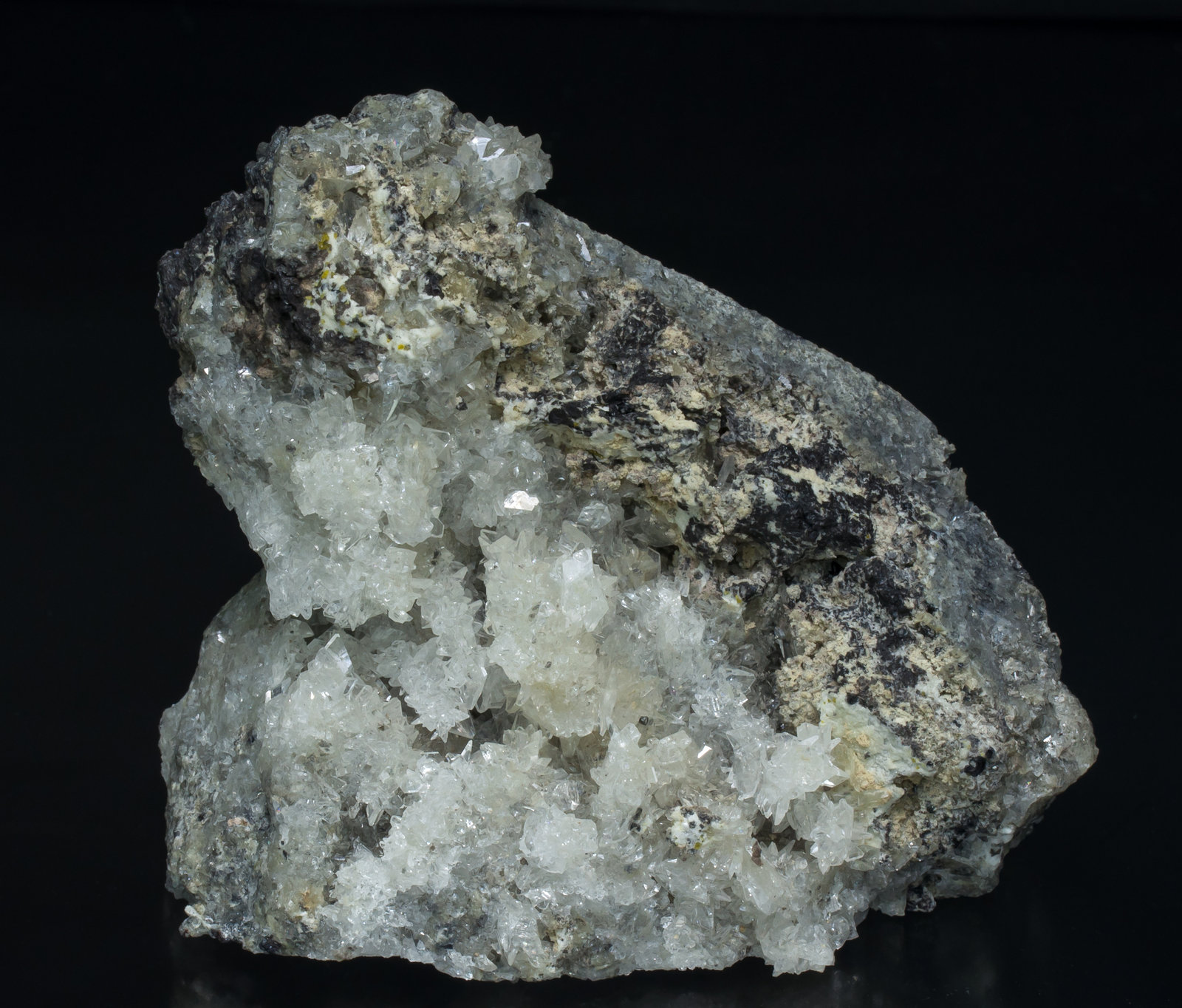 specimens/s_imagesAA0/Pentahydroborite-ER91AA0f.jpg