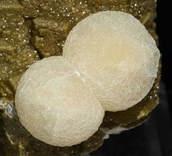 Calcite with Siderite. 