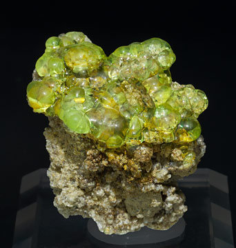 Opal (variety hyalite).