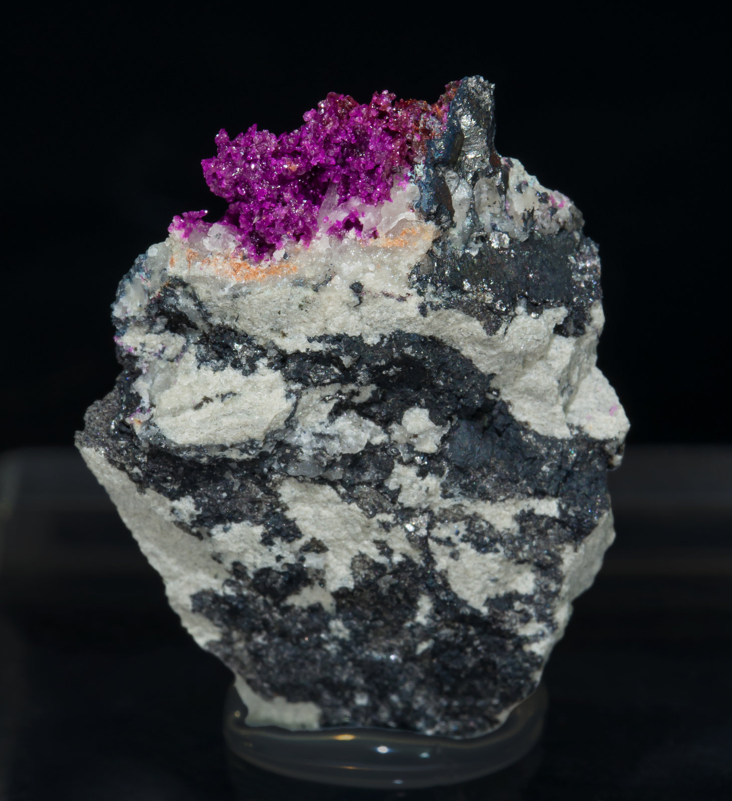specimens/s_imagesAA2/Spherocobaltite-AE11AA2f.jpg