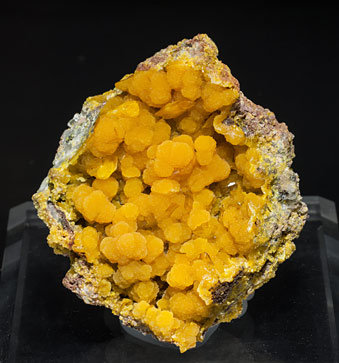 Mimetite with Wulfenite.