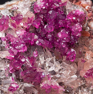 Wendwilsonite with Calcite. 