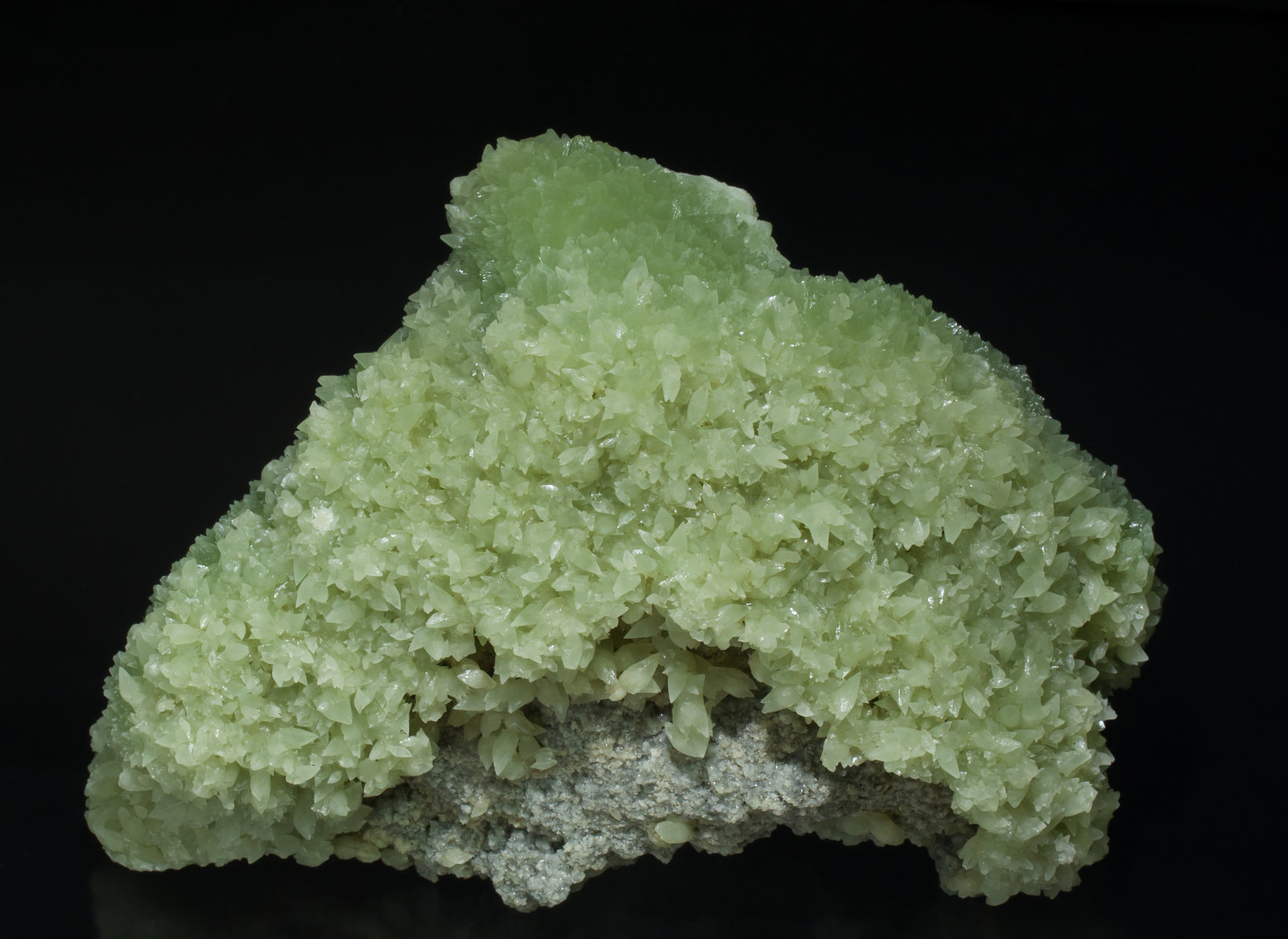 specimens/s_imagesAA4/Aragonite_strontian-EP70AA4f.jpg