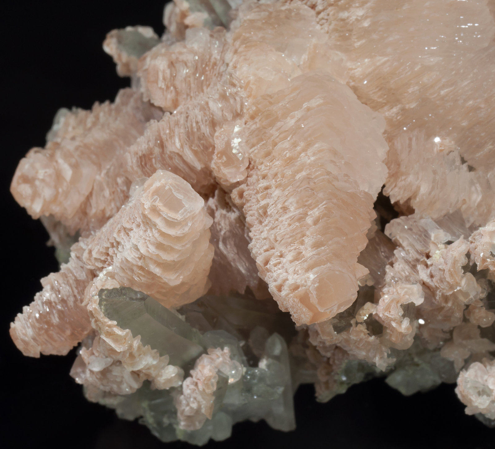 specimens/s_imagesAA4/Calcite-EZ97AA4d.jpg