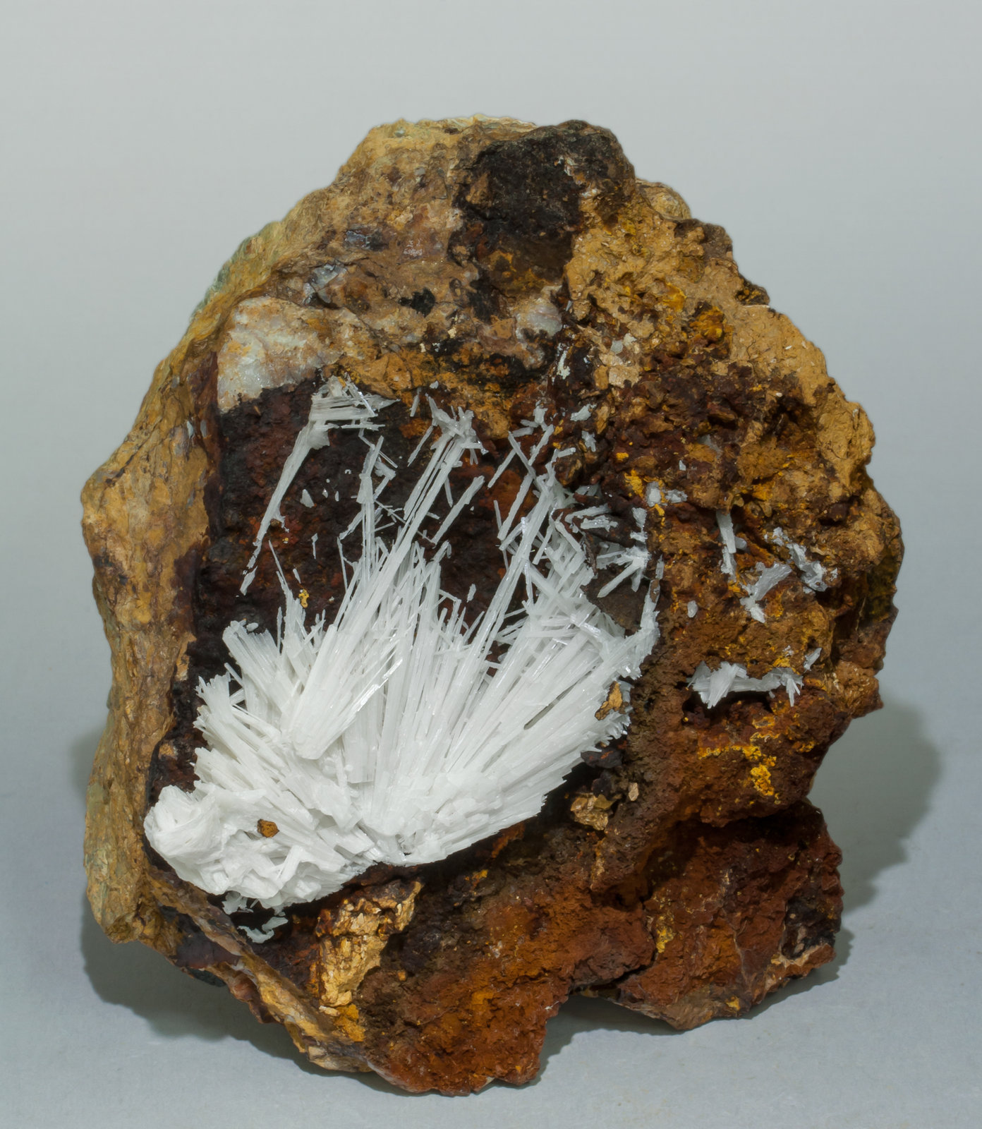 specimens/s_imagesAA4/Cerussite-EM90AA4f.jpg