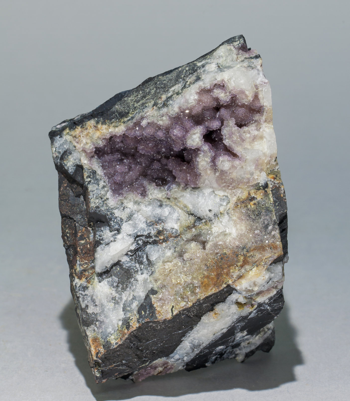 specimens/s_imagesAA4/Fluellite-NV14AA4f.jpg