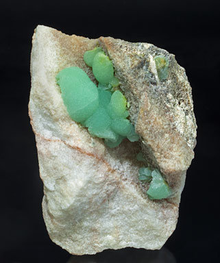 Smithsonite on Calcite.