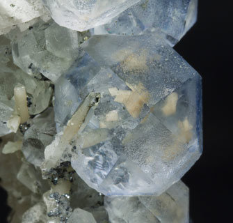 Fluorite and Calcite-Dolomite on Quartz. 