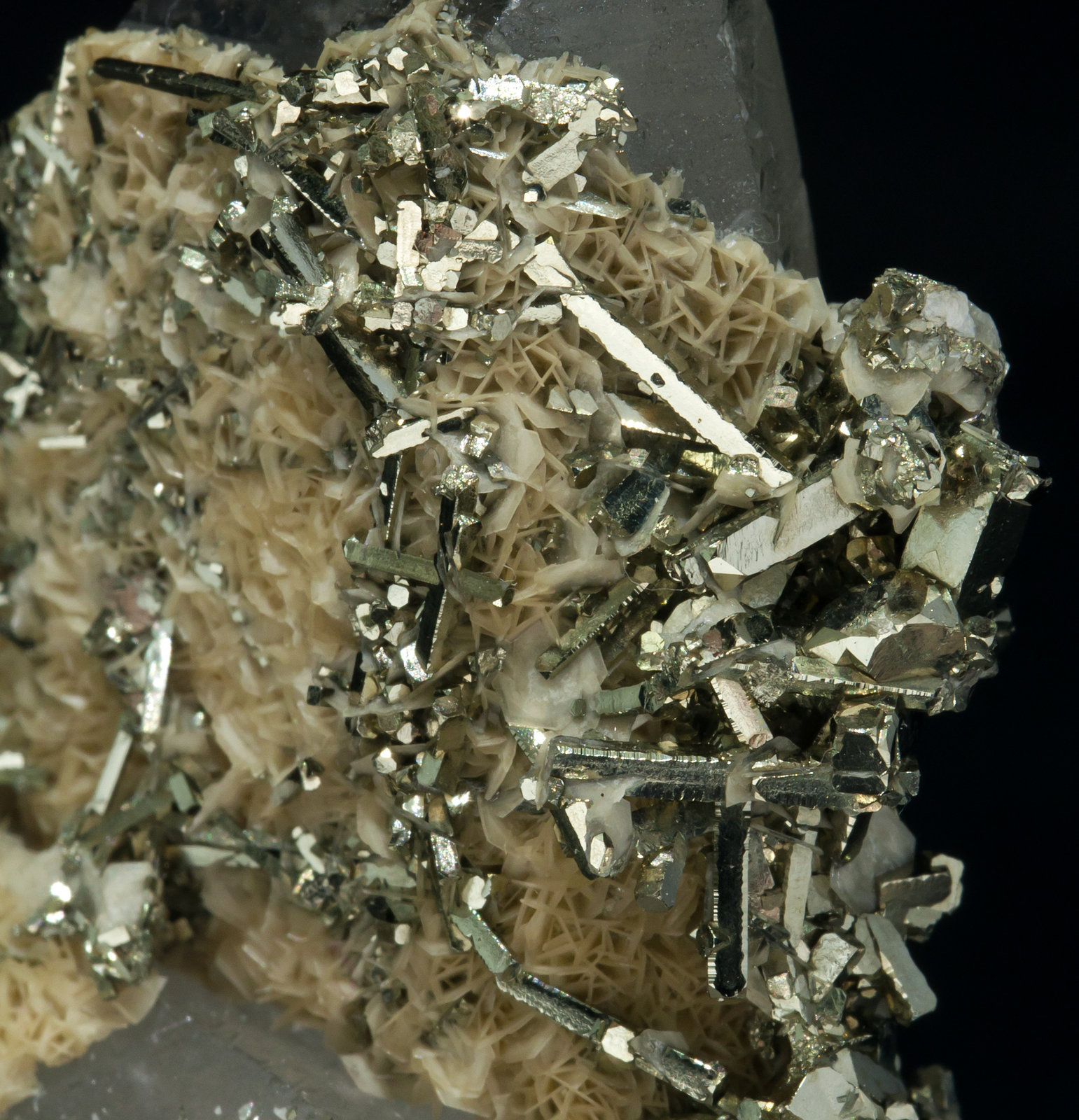 specimens/s_imagesAA7/Quartz-MV96AA7d.jpg