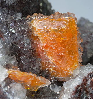 Wulfenite with Quartz. 