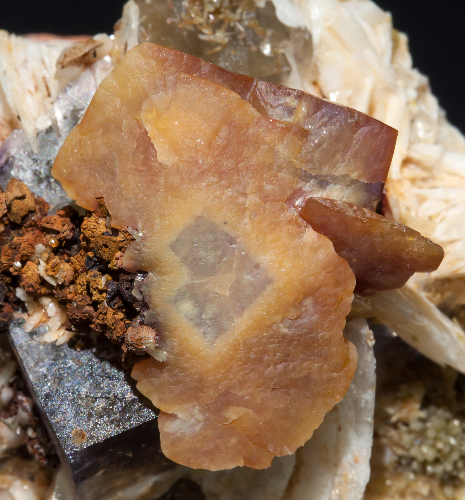 specimens/s_imagesAA9/Wulfenite-MC29AA9d.jpg