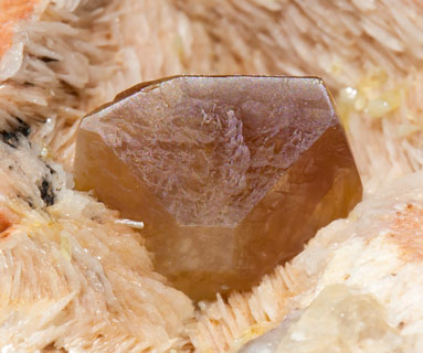 Wulfenite on Baryte. 