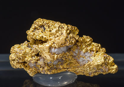 Gold with Quartz. Rear