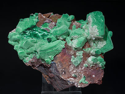 Malachite after Azurite with Baryte. 
