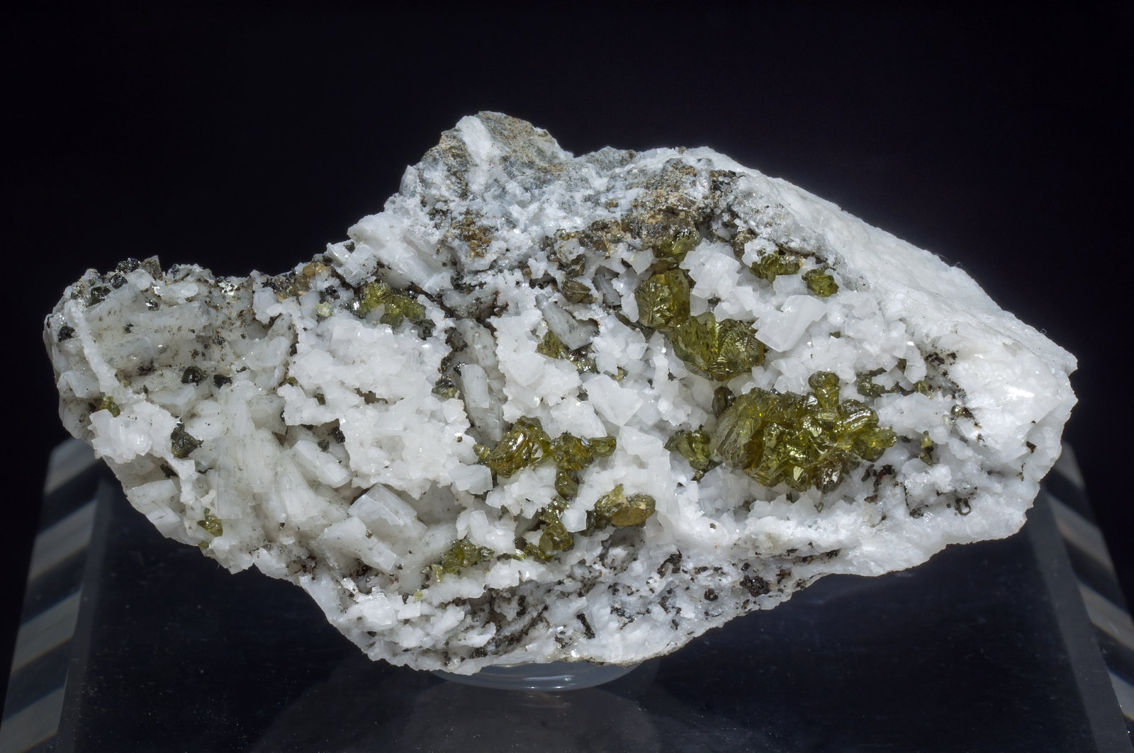 specimens/s_imagesAB5/Sphalerite-NQ14AB5f.jpg