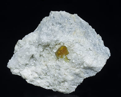 Hydroxylbastnsite-(Ce) with Dolomite, Calcite and Quartz.