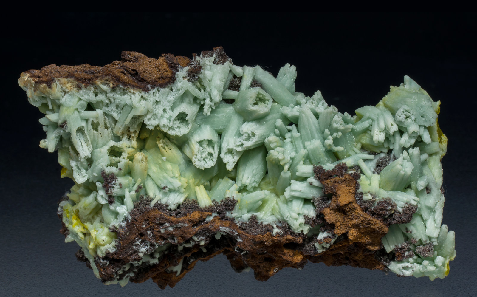 specimens/s_imagesAB7/Pyromorphite-TR69AB7f.jpg