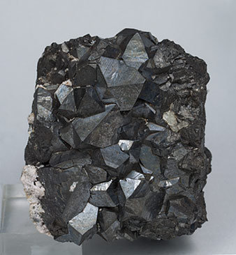 Twinned Albandite. 