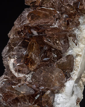 Axinite-(Fe) with Albite. 