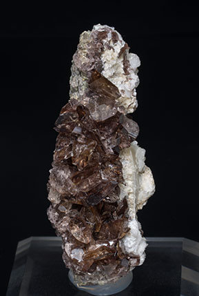 Axinite-(Fe) with Albite.