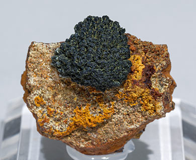 Ferrian Kttigite with Pharmacosiderite.